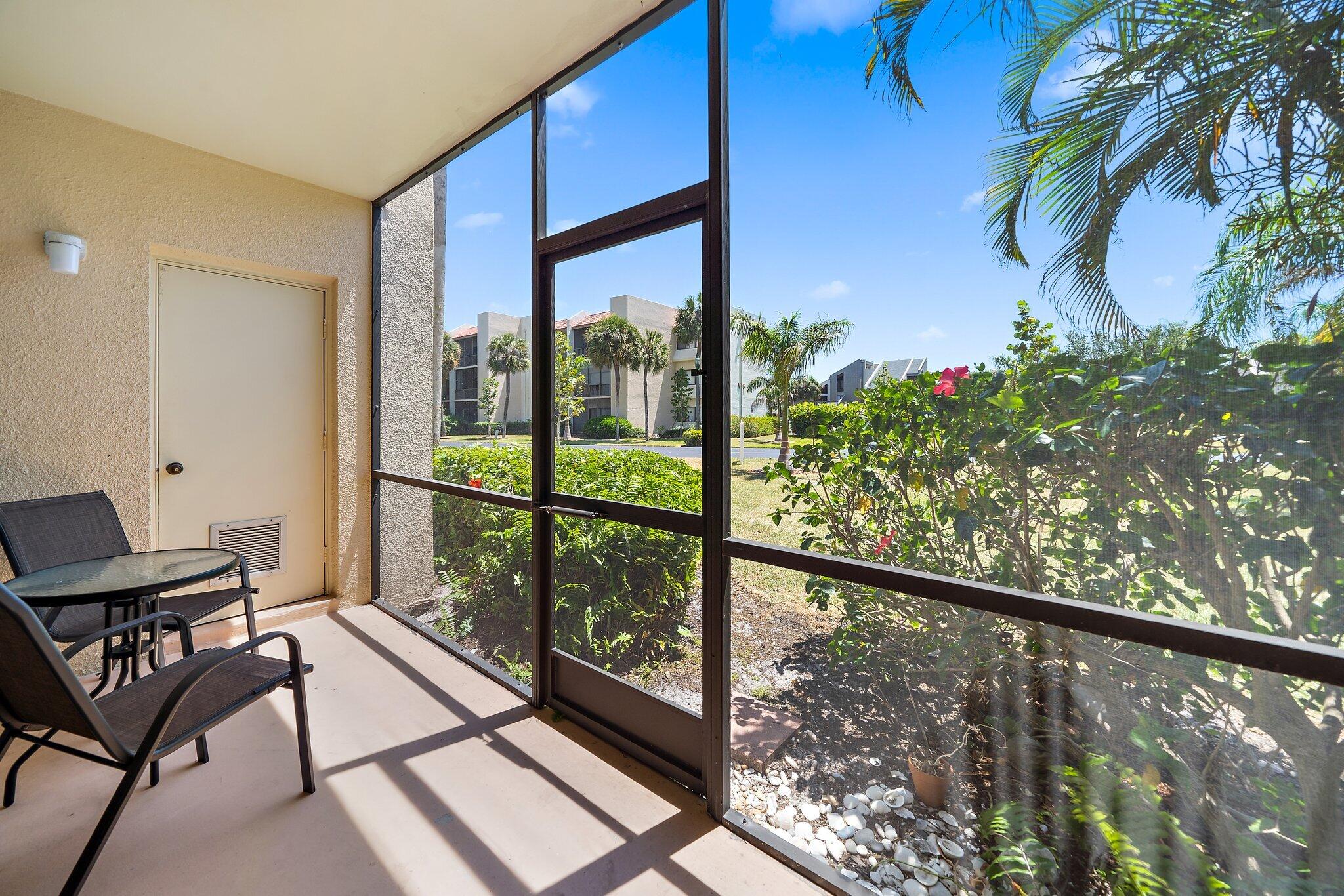 1605 S Us Highway 1 V2-102