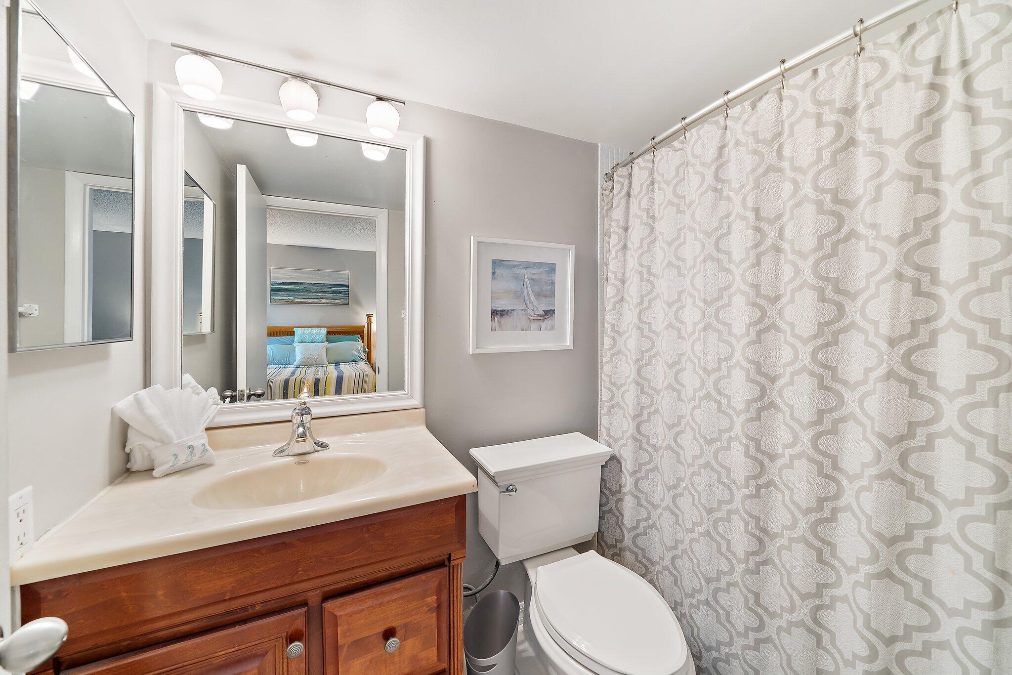 1605 S Us Highway 1 V2-102