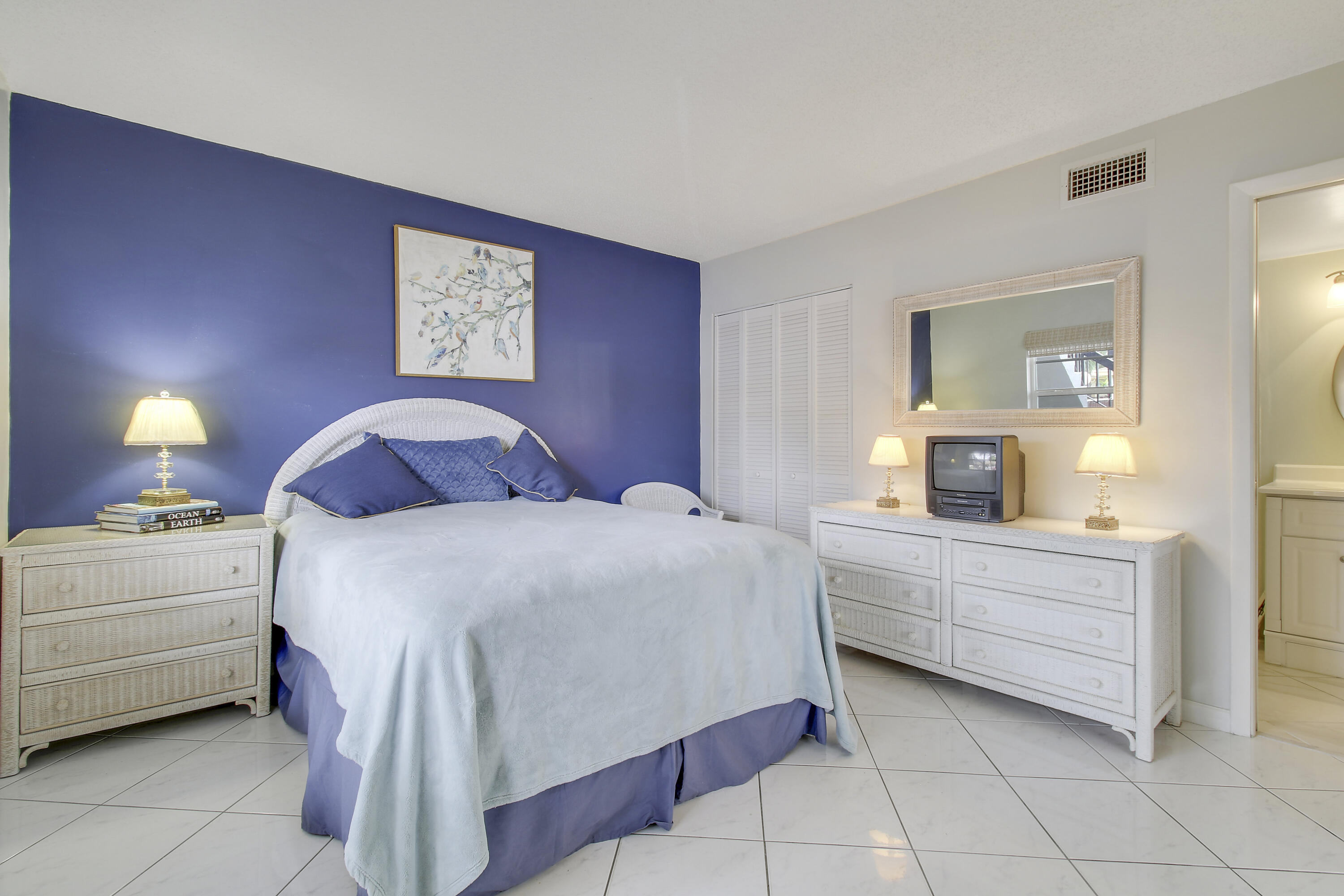 13833 Royal Palm Court C