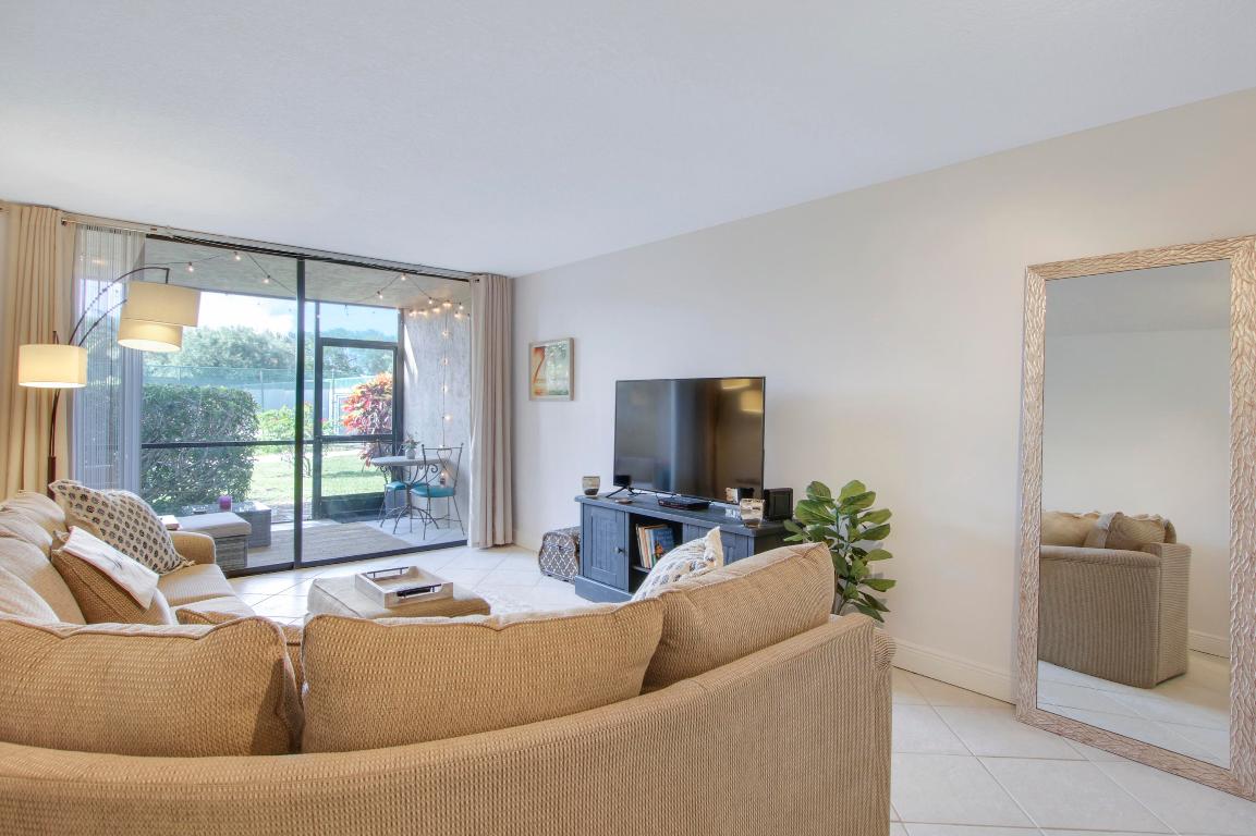 755 Dotterel Road 1101