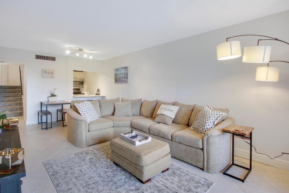 755 Dotterel Road 1101