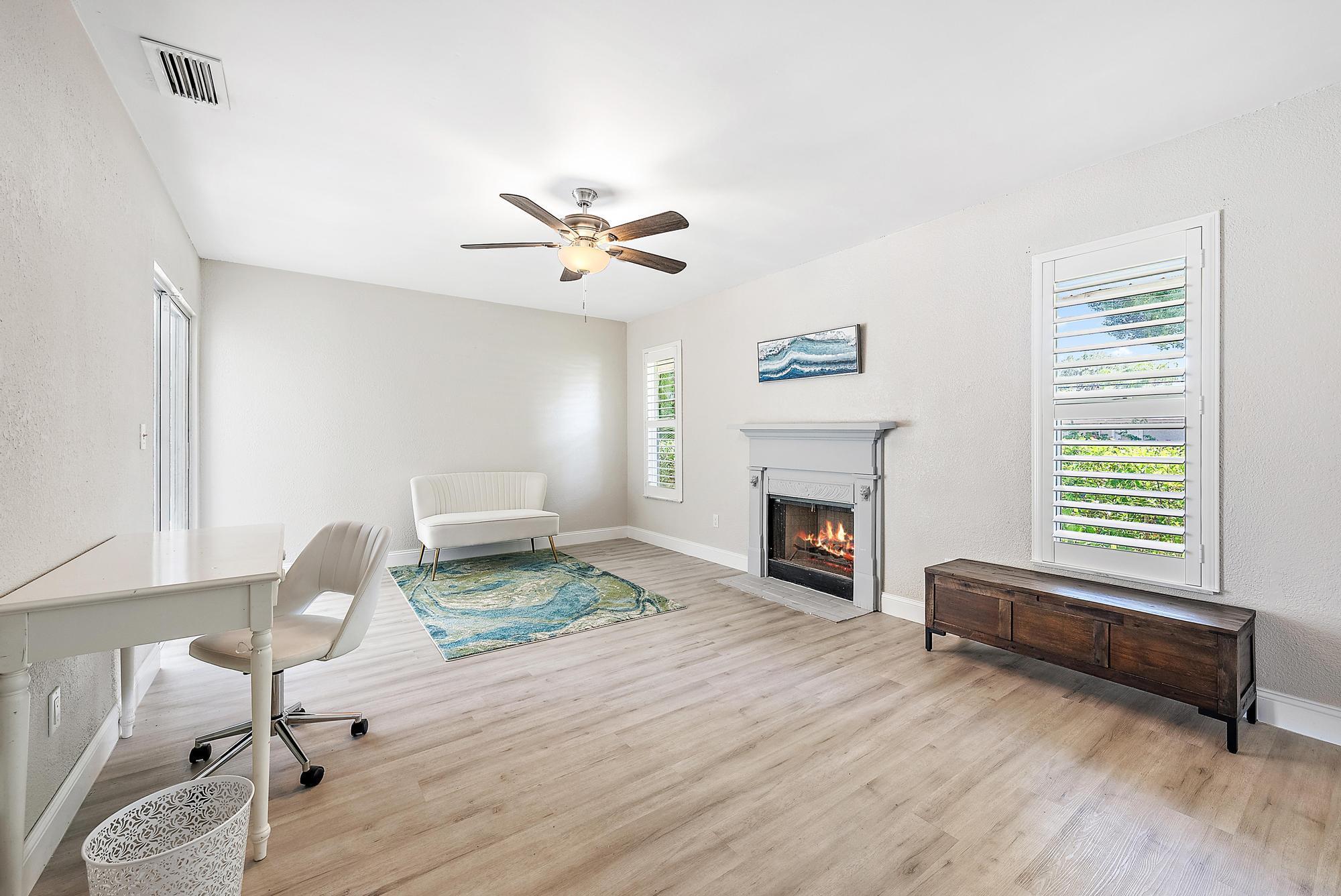 2001 SE Hanford Road