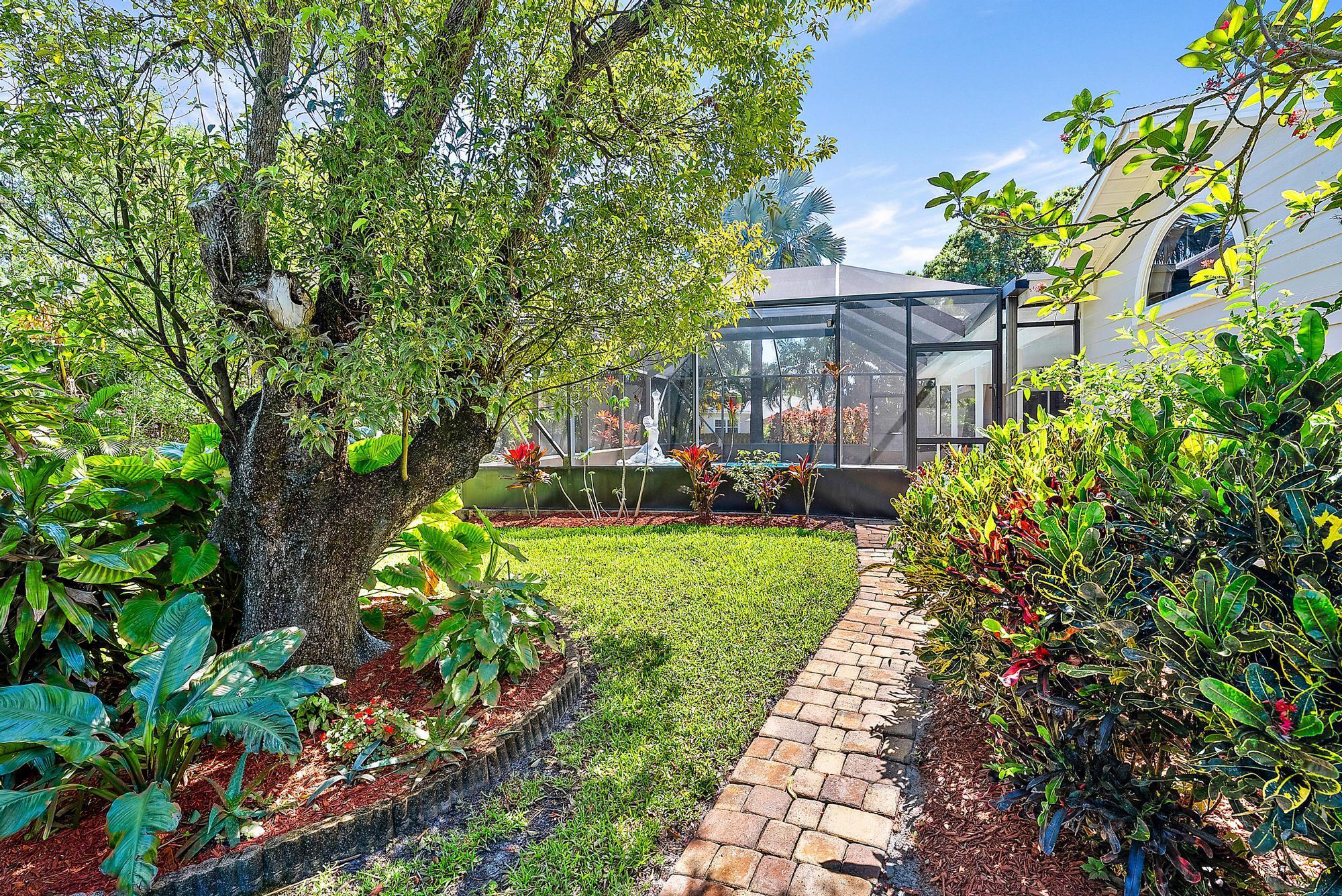 2001 SE Hanford Road