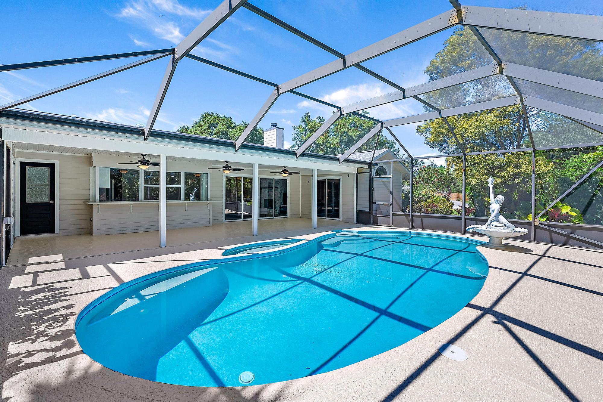 2001 SE Hanford Road