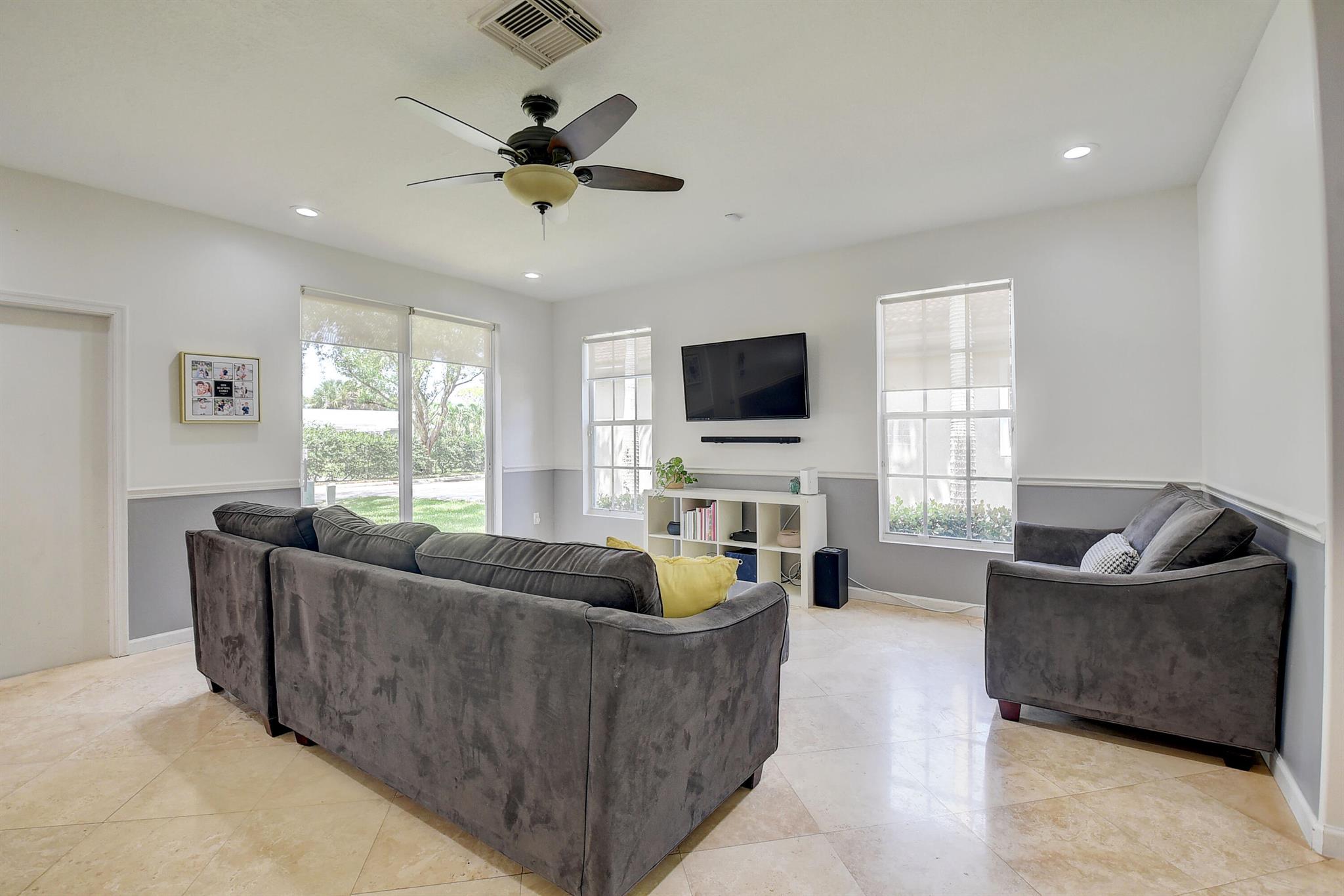 1489 E Bexley Park Drive