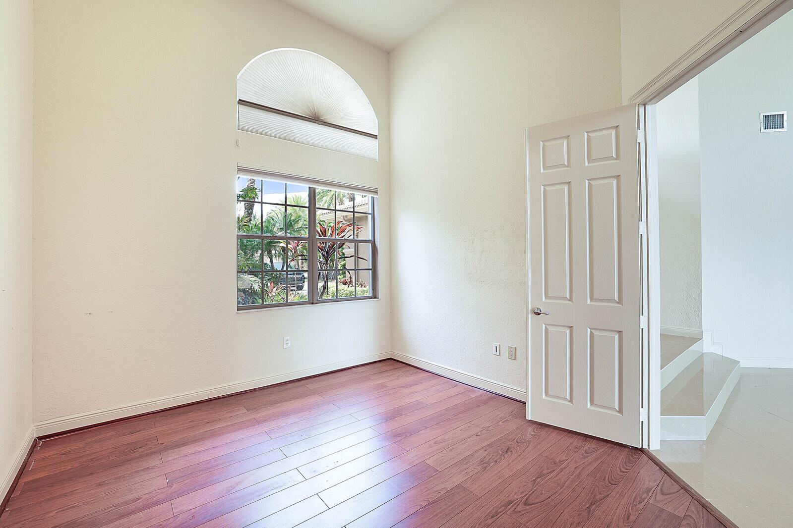 8684 Baystone Cove