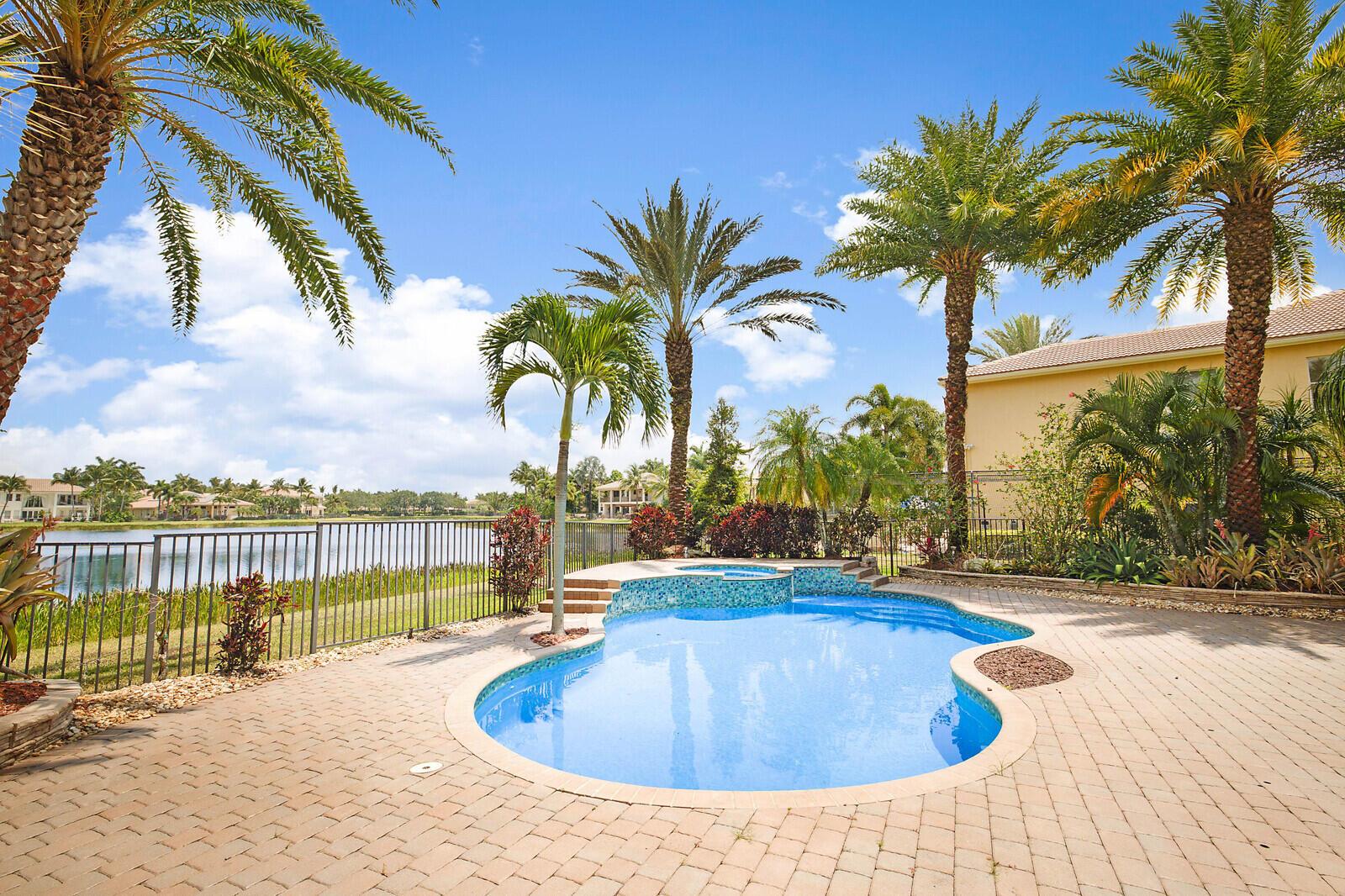 8684 Baystone Cove