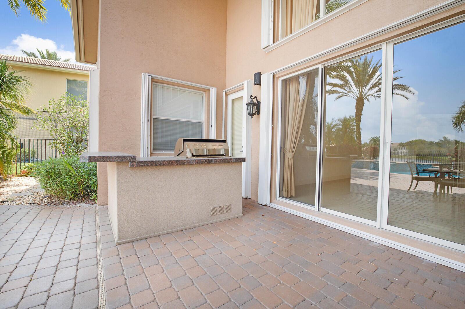 8684 Baystone Cove