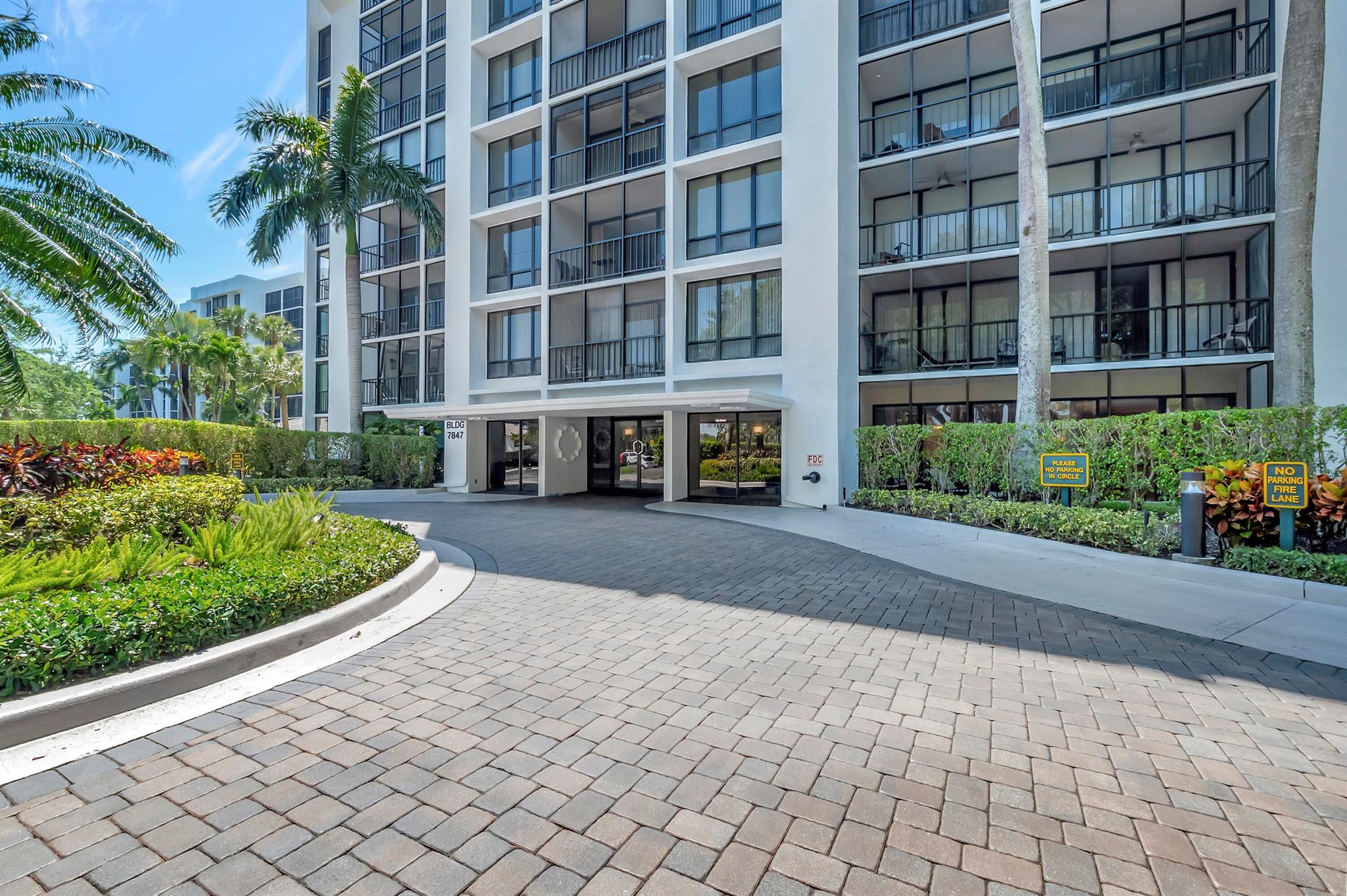 7847 Lakeside Boulevard 1014