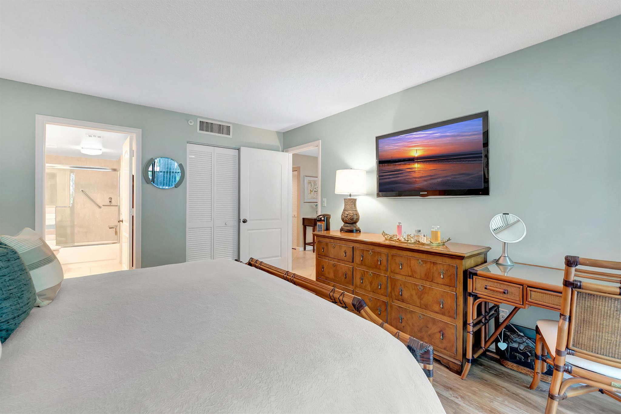 7847 Lakeside Boulevard 1014