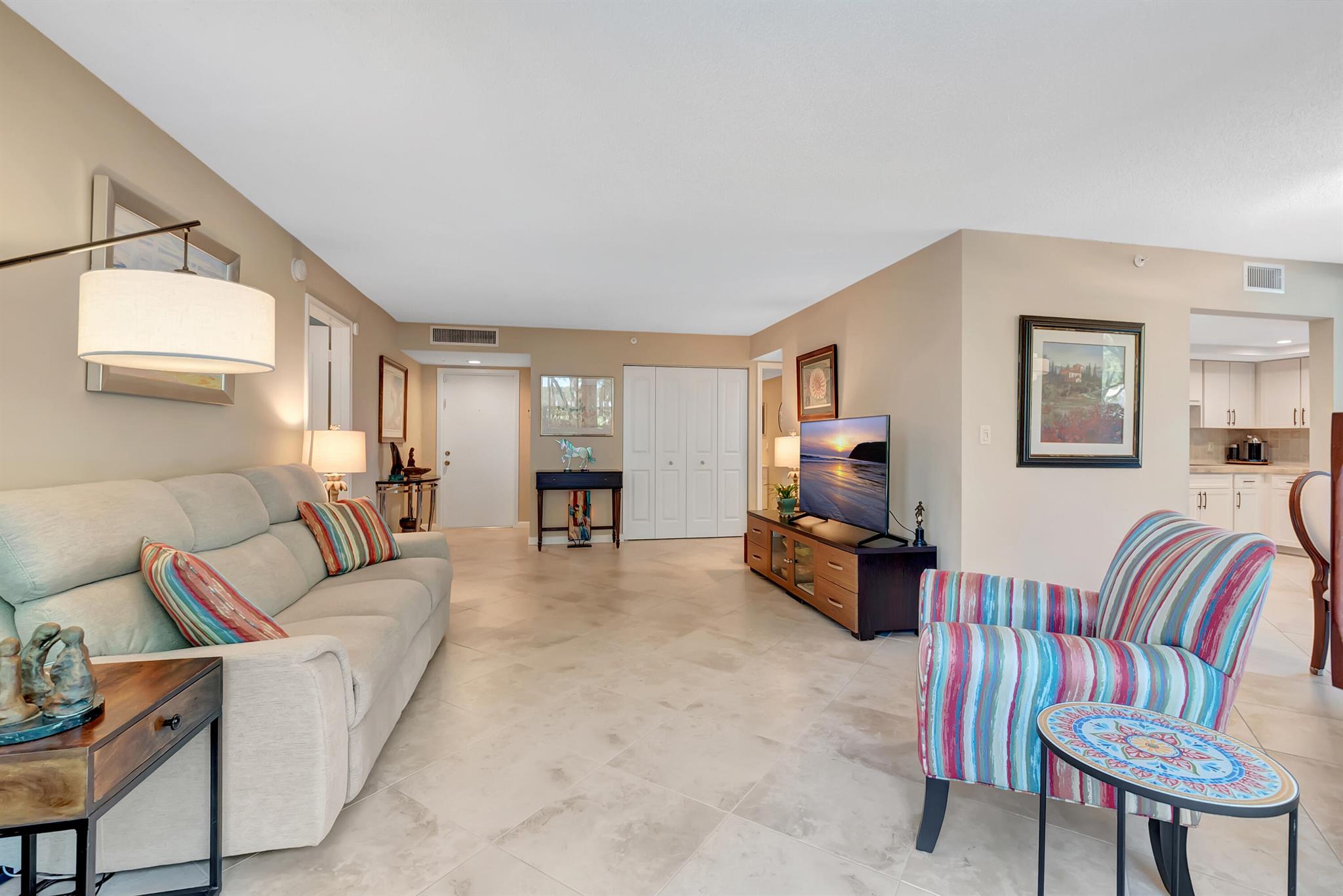 7847 Lakeside Boulevard 1014