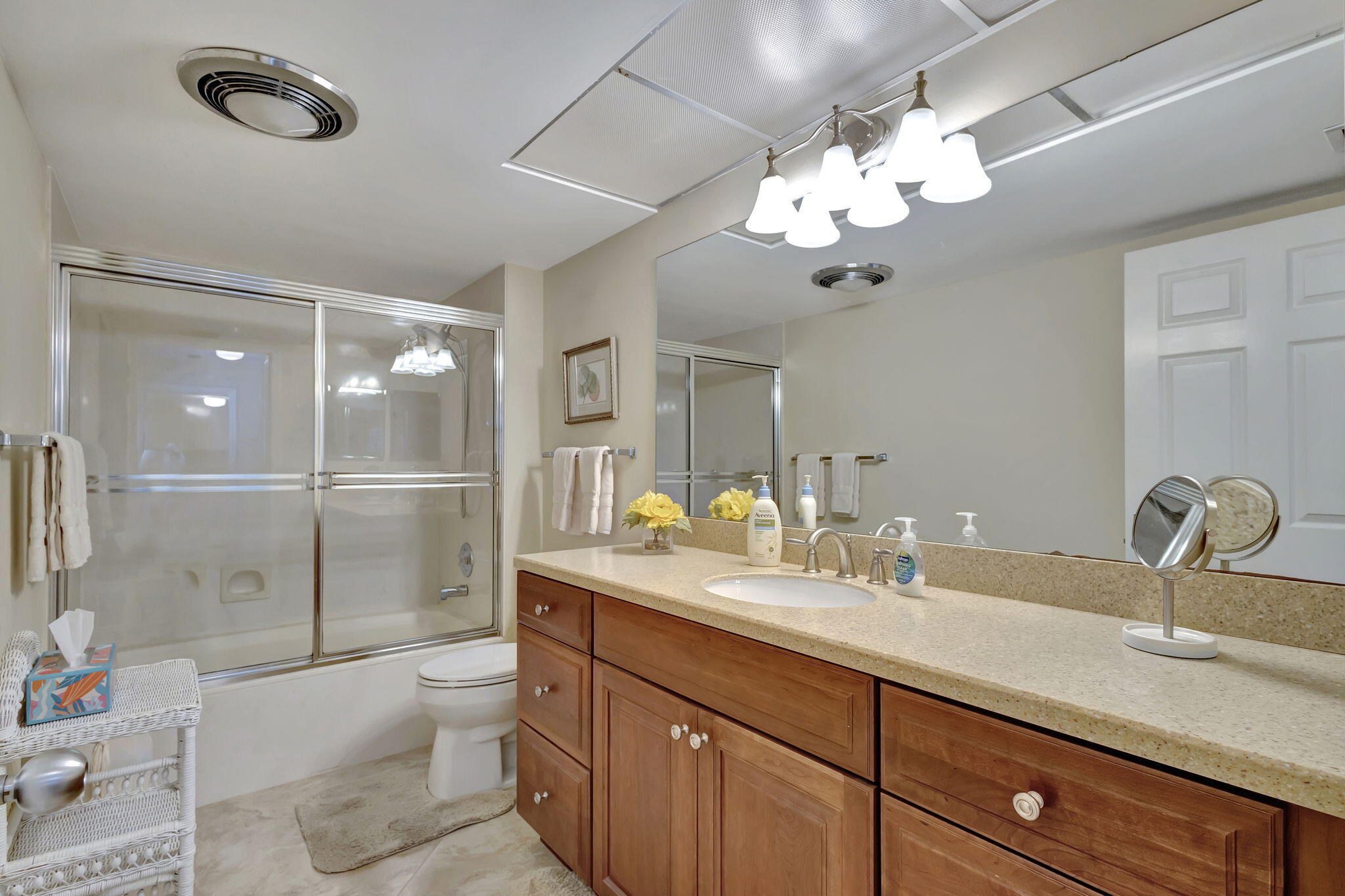 16551 Traders Crossing S 243