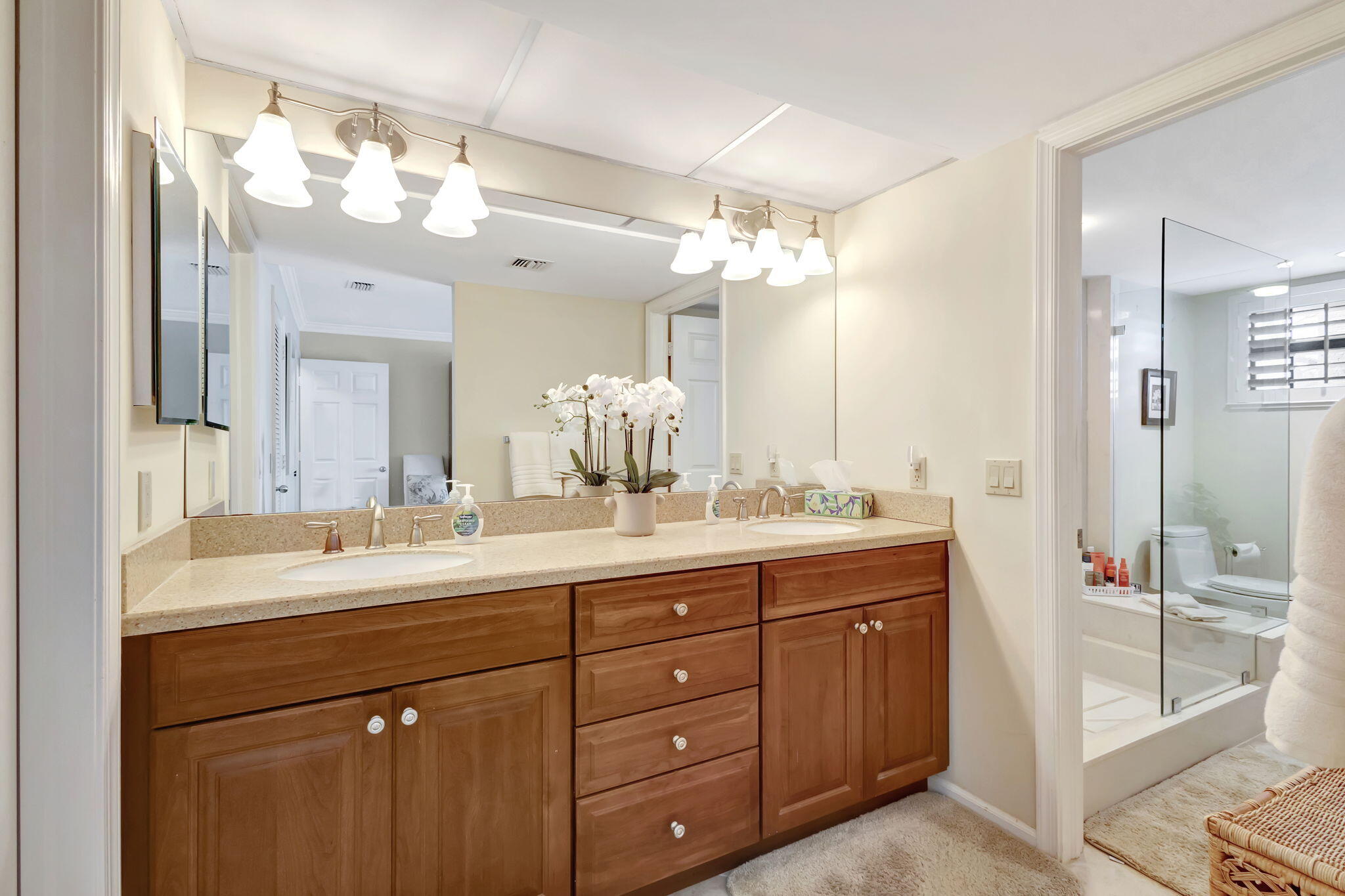 16551 Traders Crossing S 243