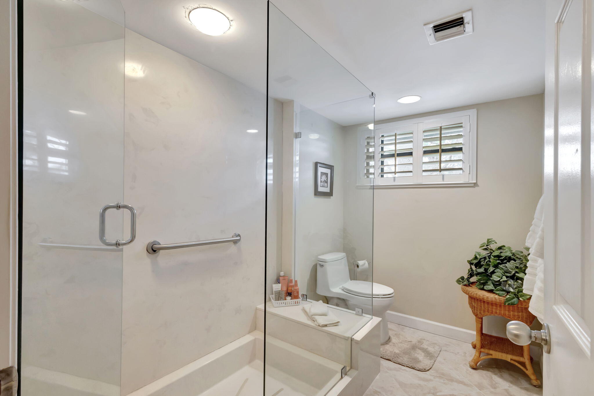 16551 Traders Crossing S 243