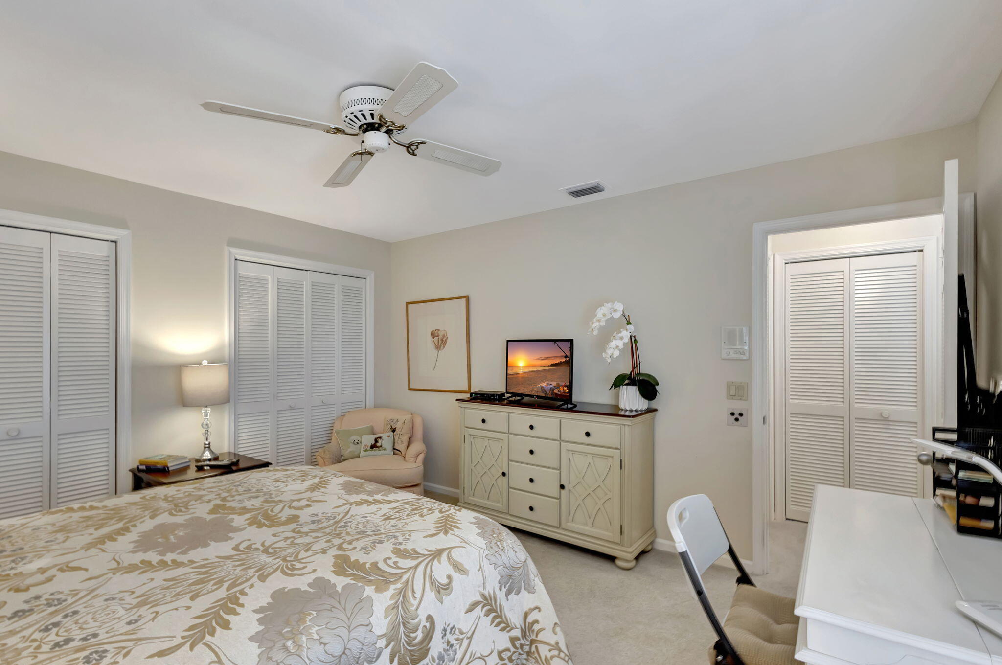 16551 Traders Crossing S 243