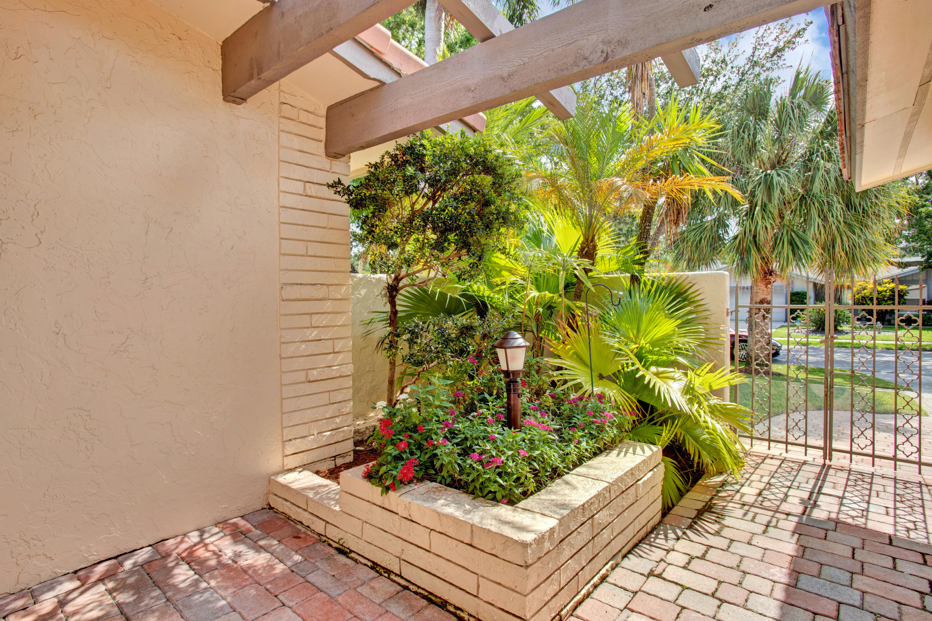 3069 NW 25th Way