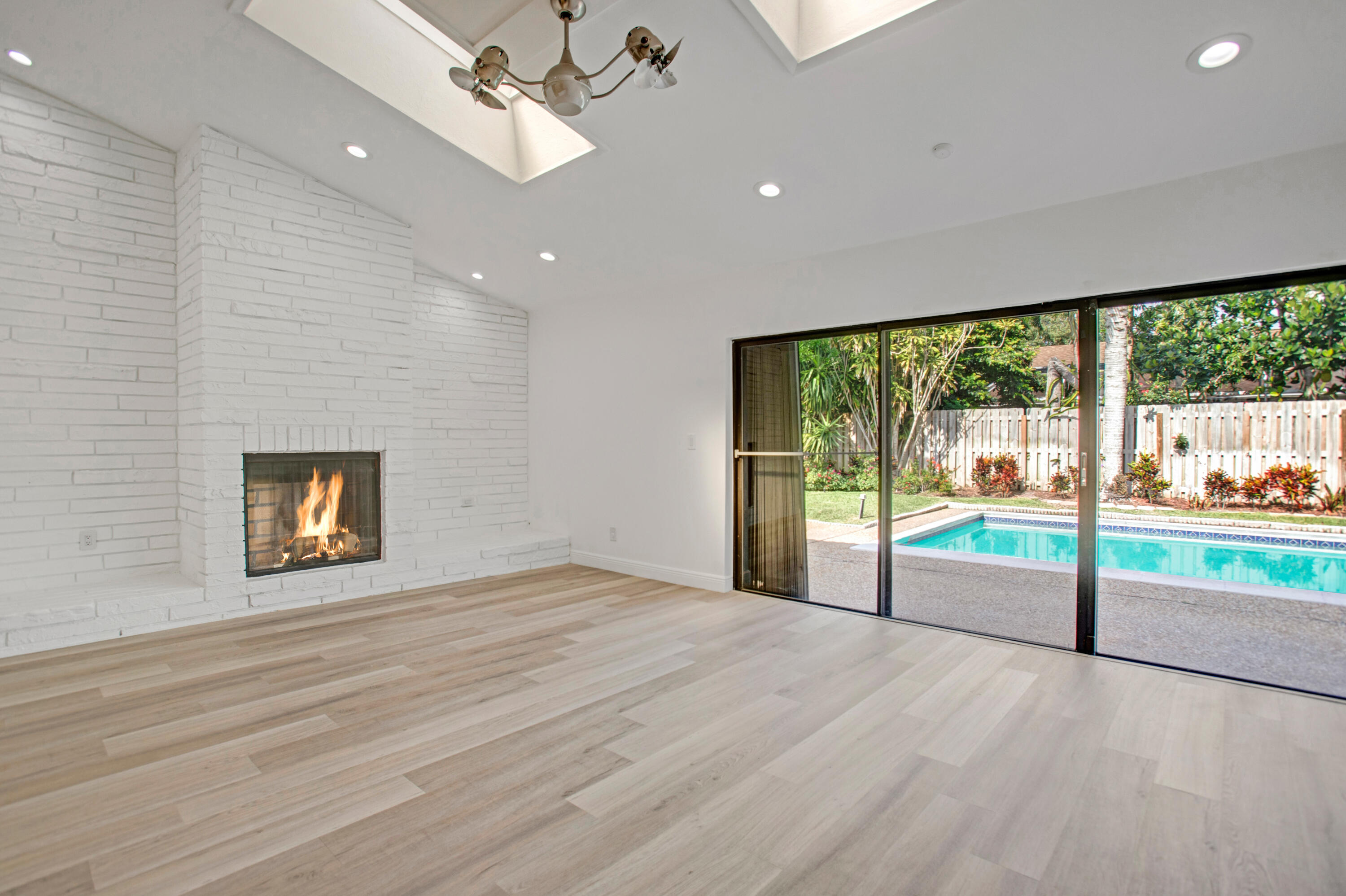 3069 NW 25th Way