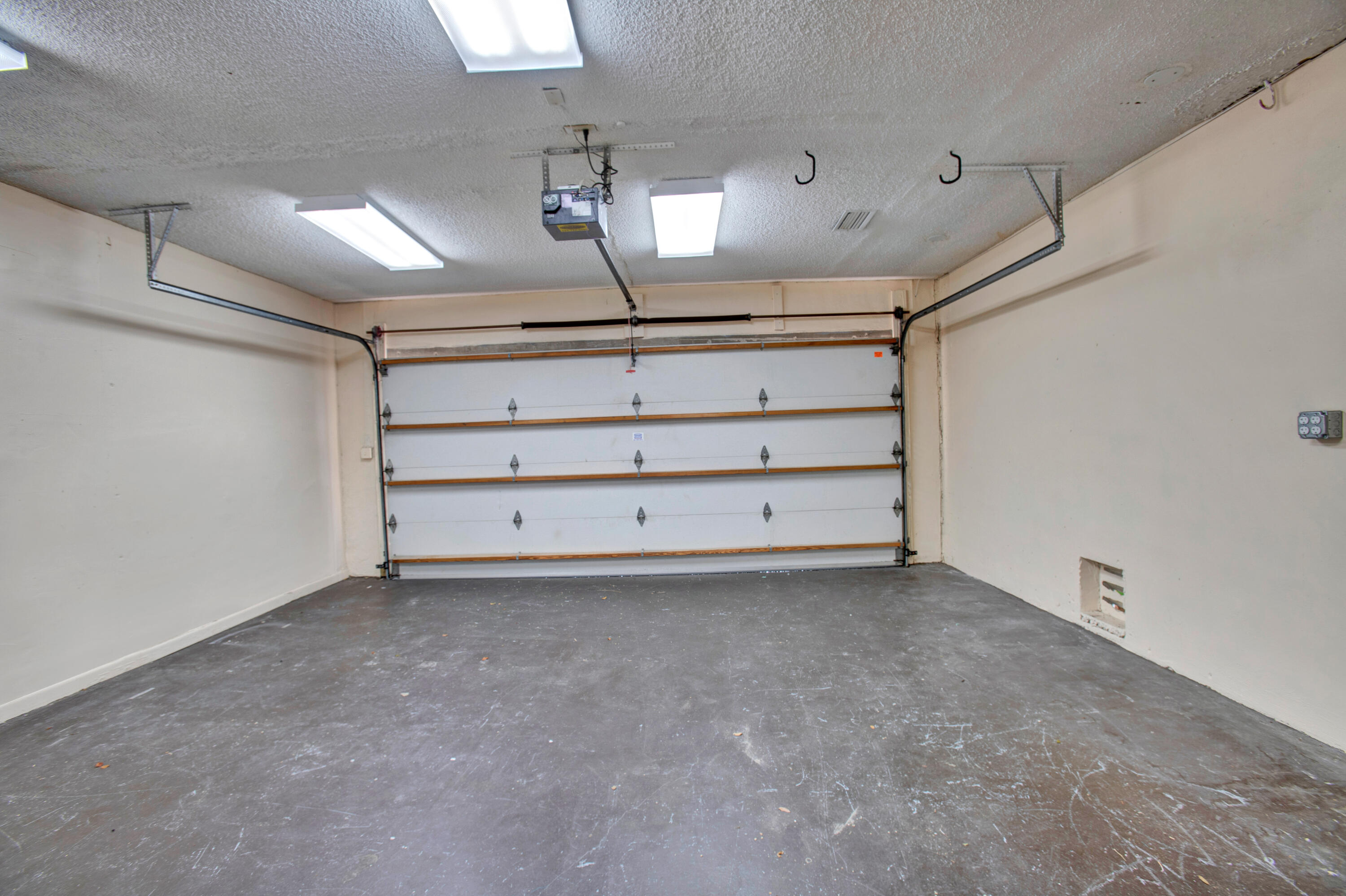 3069 NW 25th Way