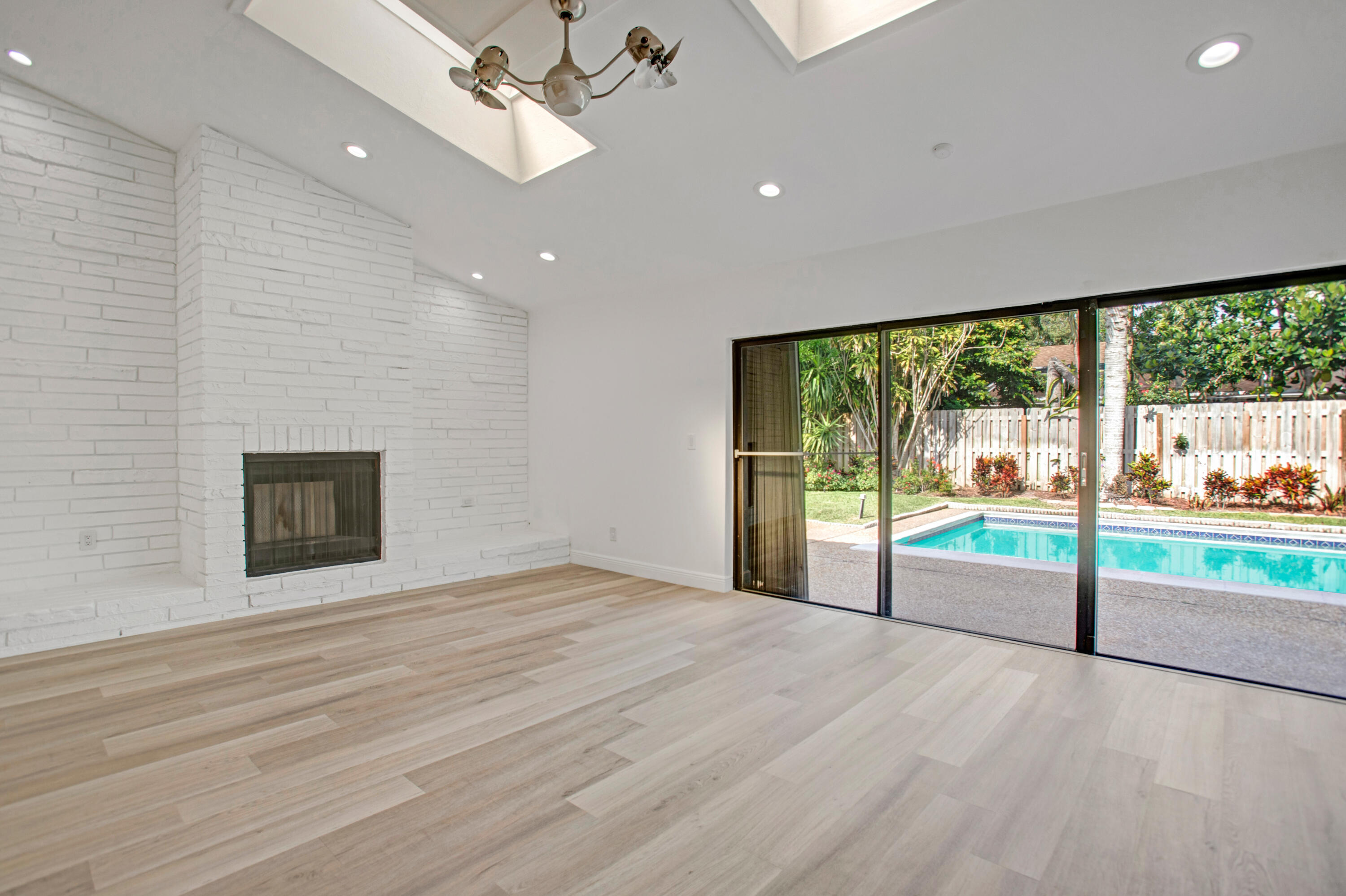 3069 NW 25th Way