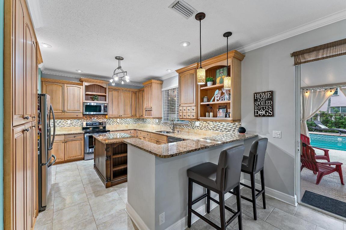 8871 Cicero Drive