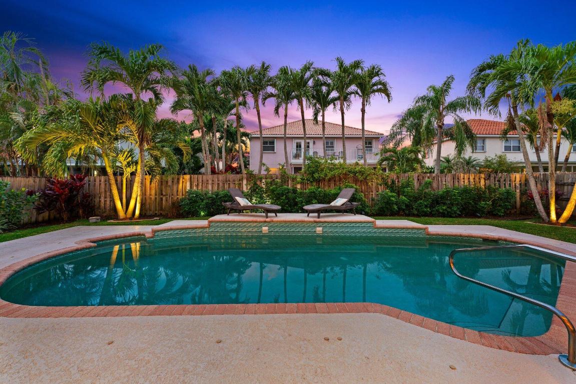8871 Cicero Drive