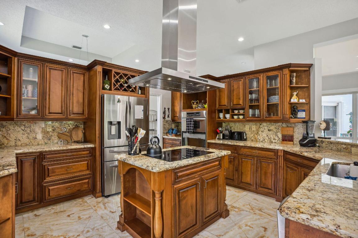 1841 Eagle Trace Boulevard W