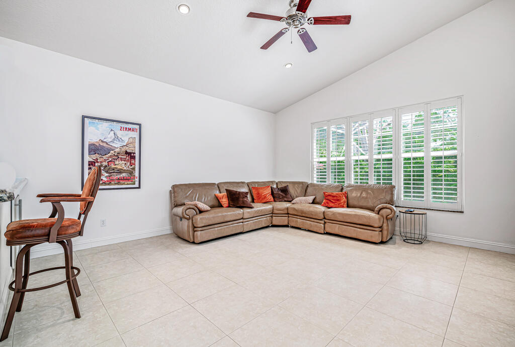 7619 Tarpon Cove Circle