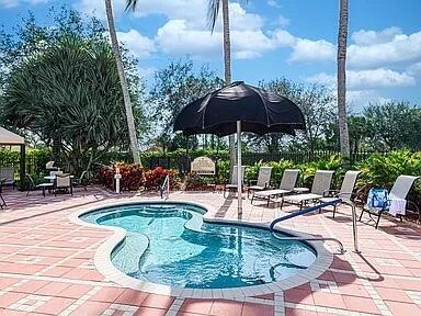 7619 Tarpon Cove Circle