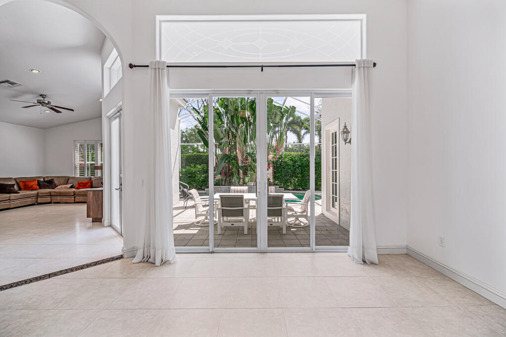 7619 Tarpon Cove Circle