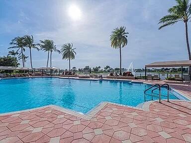 7619 Tarpon Cove Circle