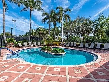 7619 Tarpon Cove Circle