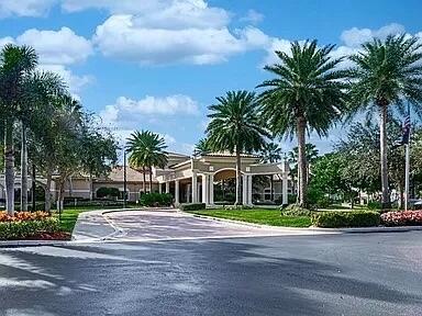 7619 Tarpon Cove Circle