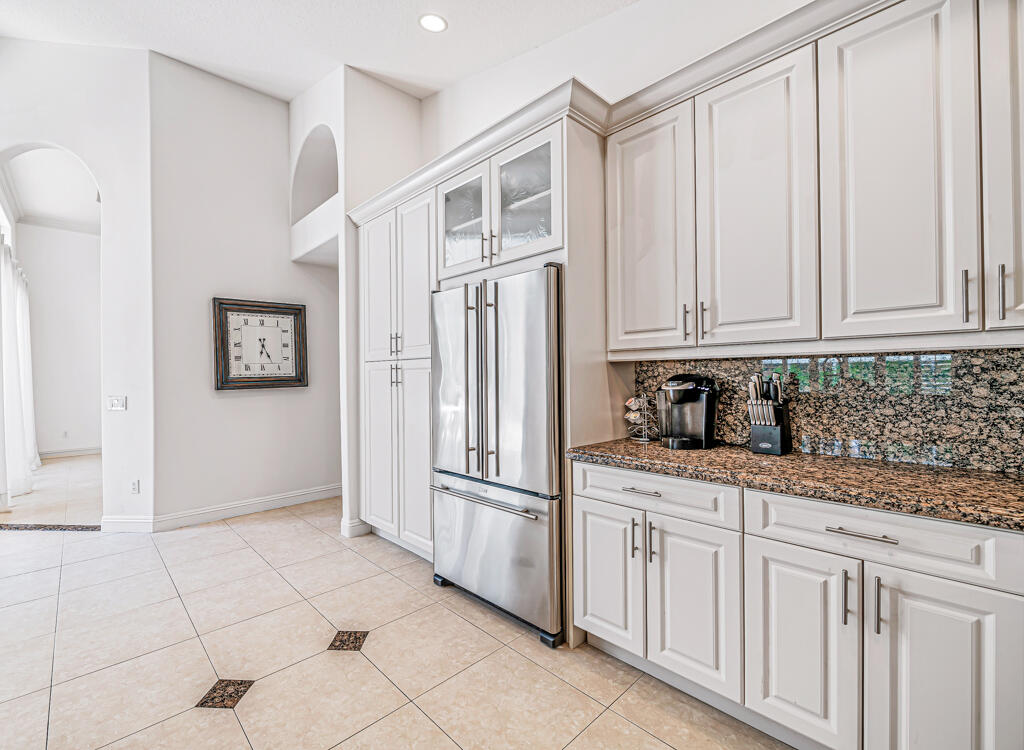 7619 Tarpon Cove Circle