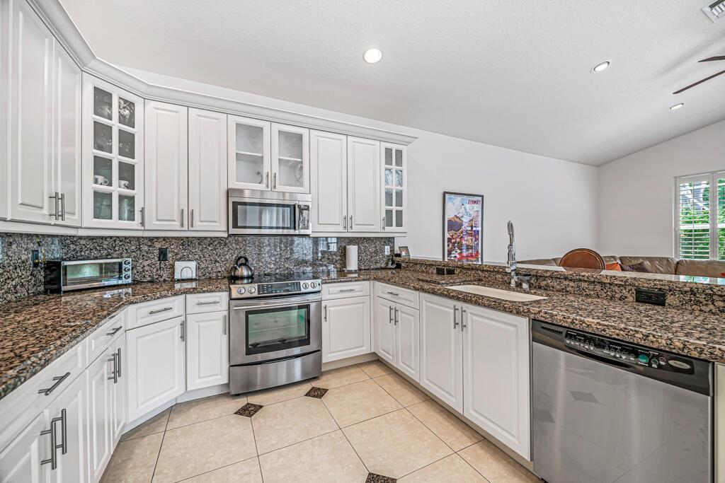 7619 Tarpon Cove Circle