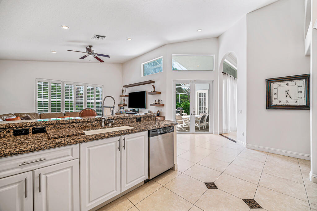 7619 Tarpon Cove Circle
