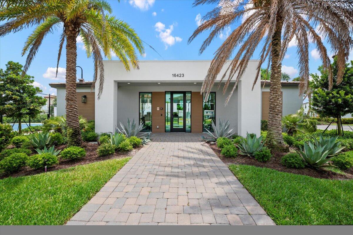 5442 Starfish Road