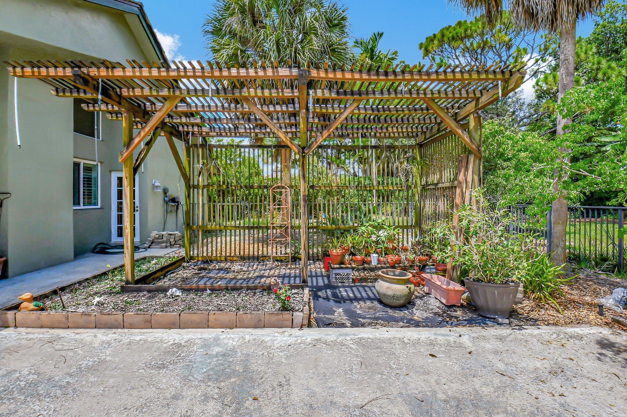 4418 Woodfield Boulevard