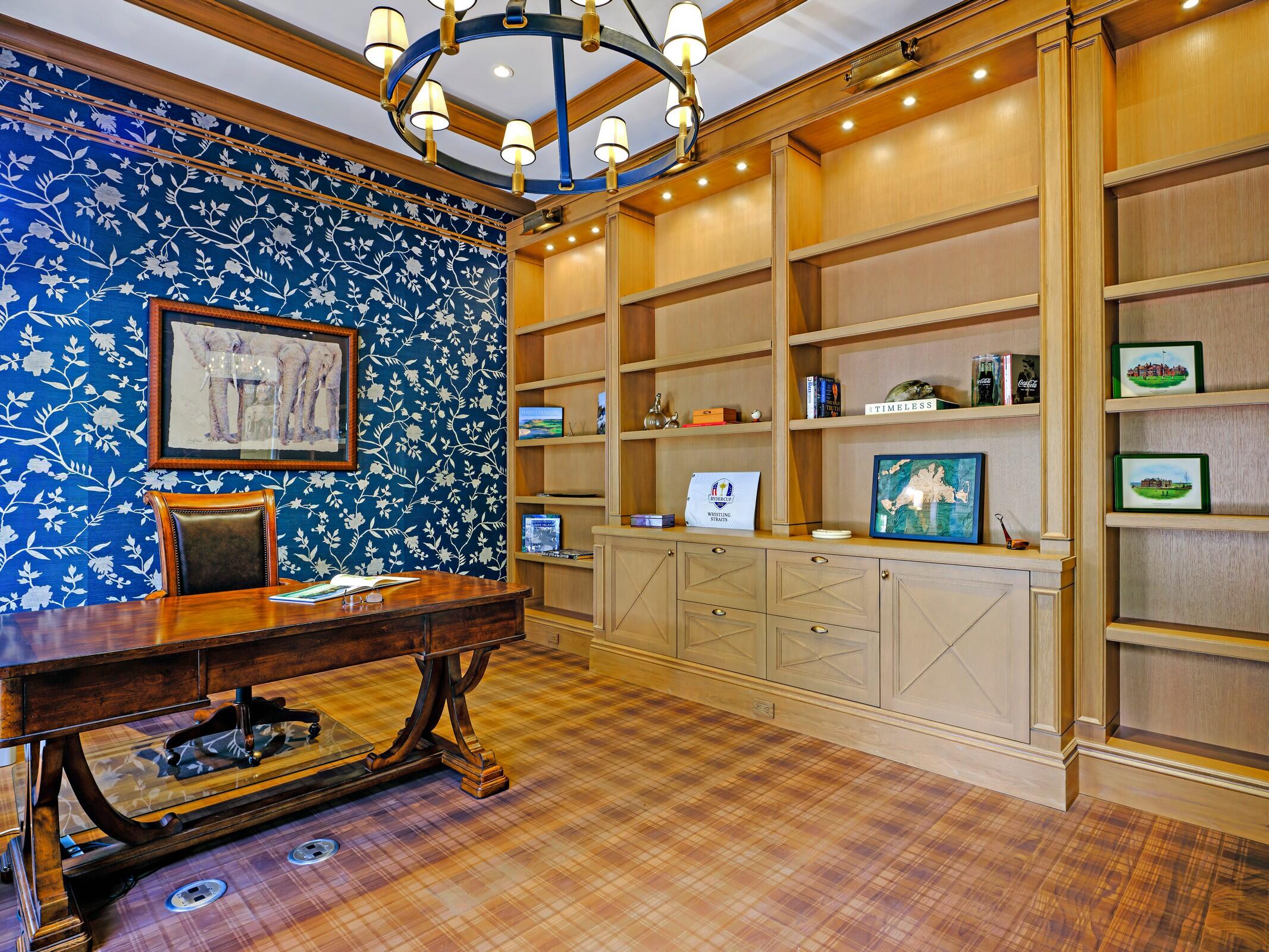 131 W Bears Club Drive