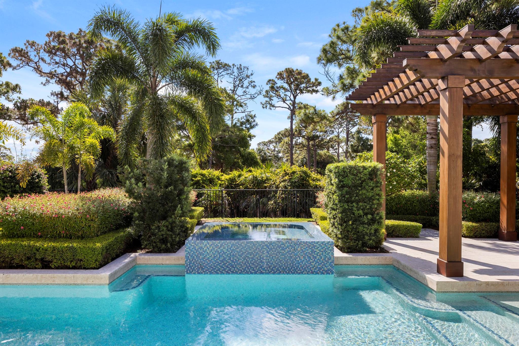 131 W Bears Club Drive