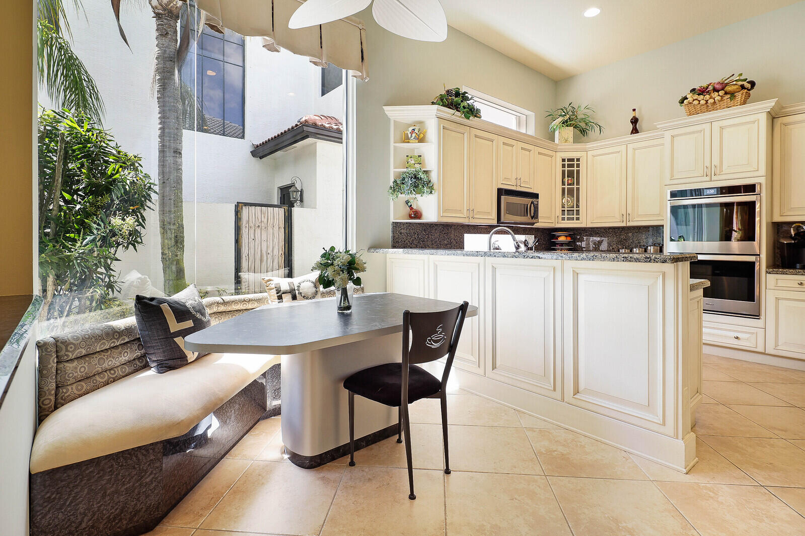 17857 Villa Club Way