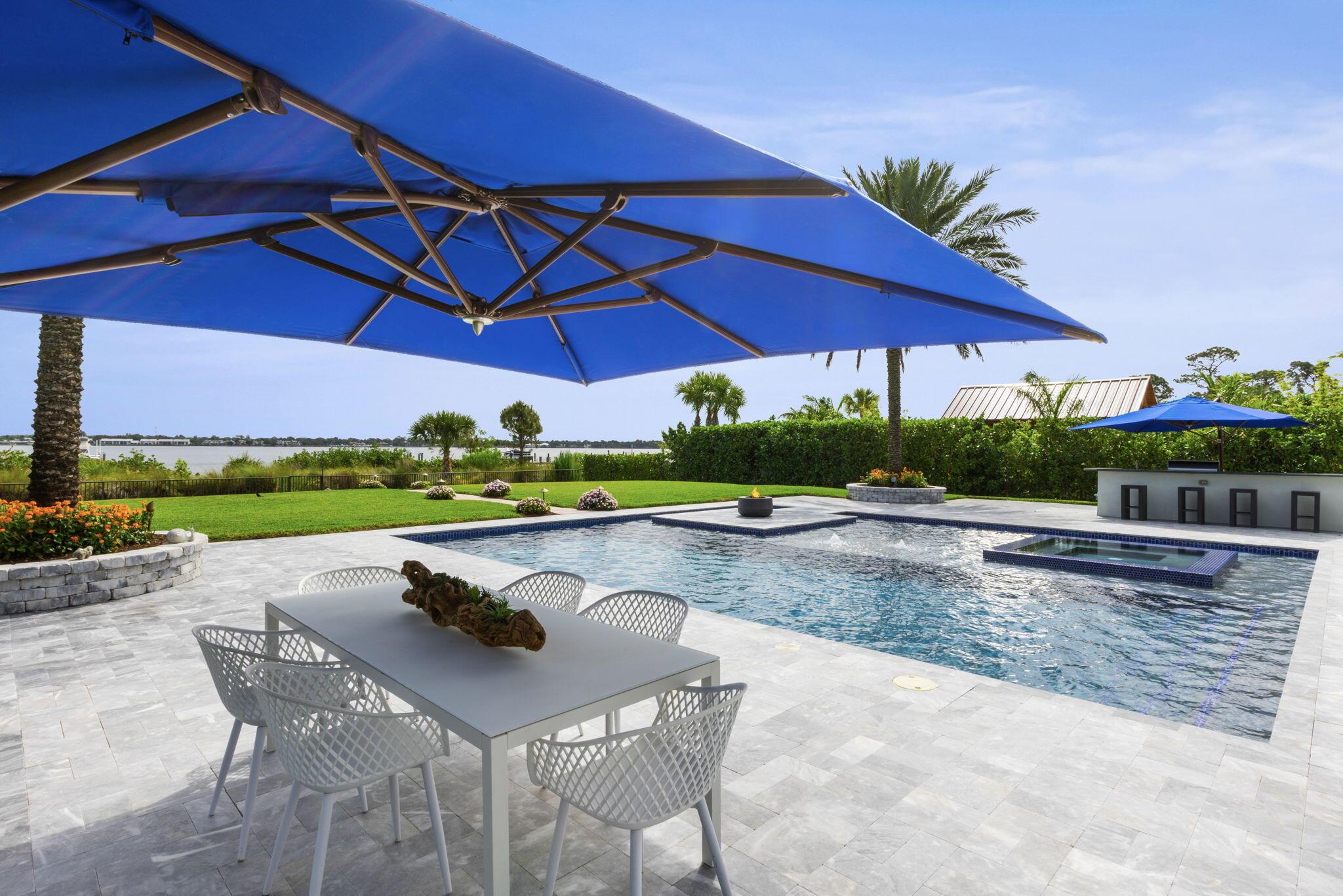 3050 NW Radcliffe Way