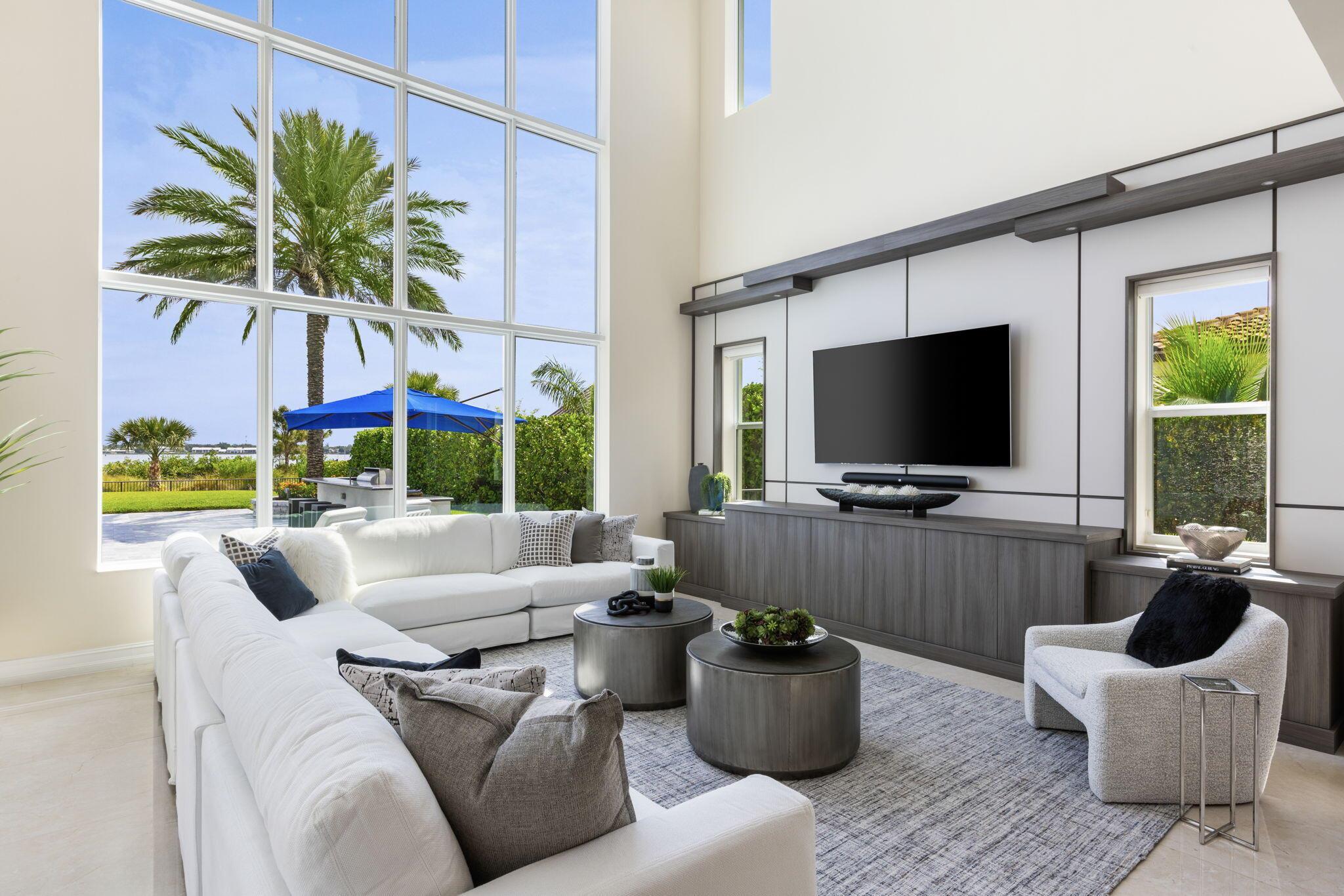 3050 NW Radcliffe Way