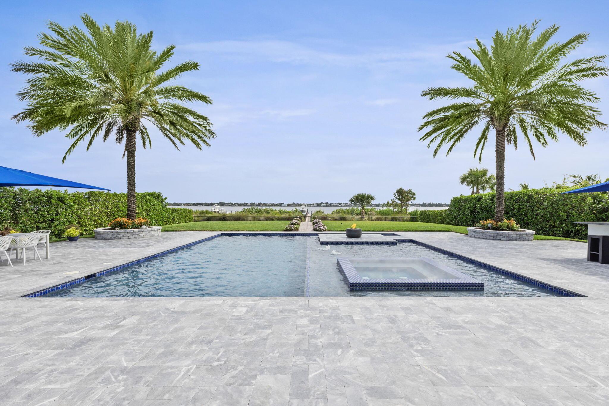 3050 NW Radcliffe Way