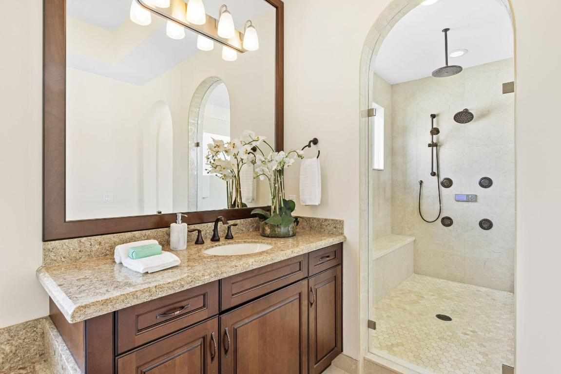 3050 NW Radcliffe Way