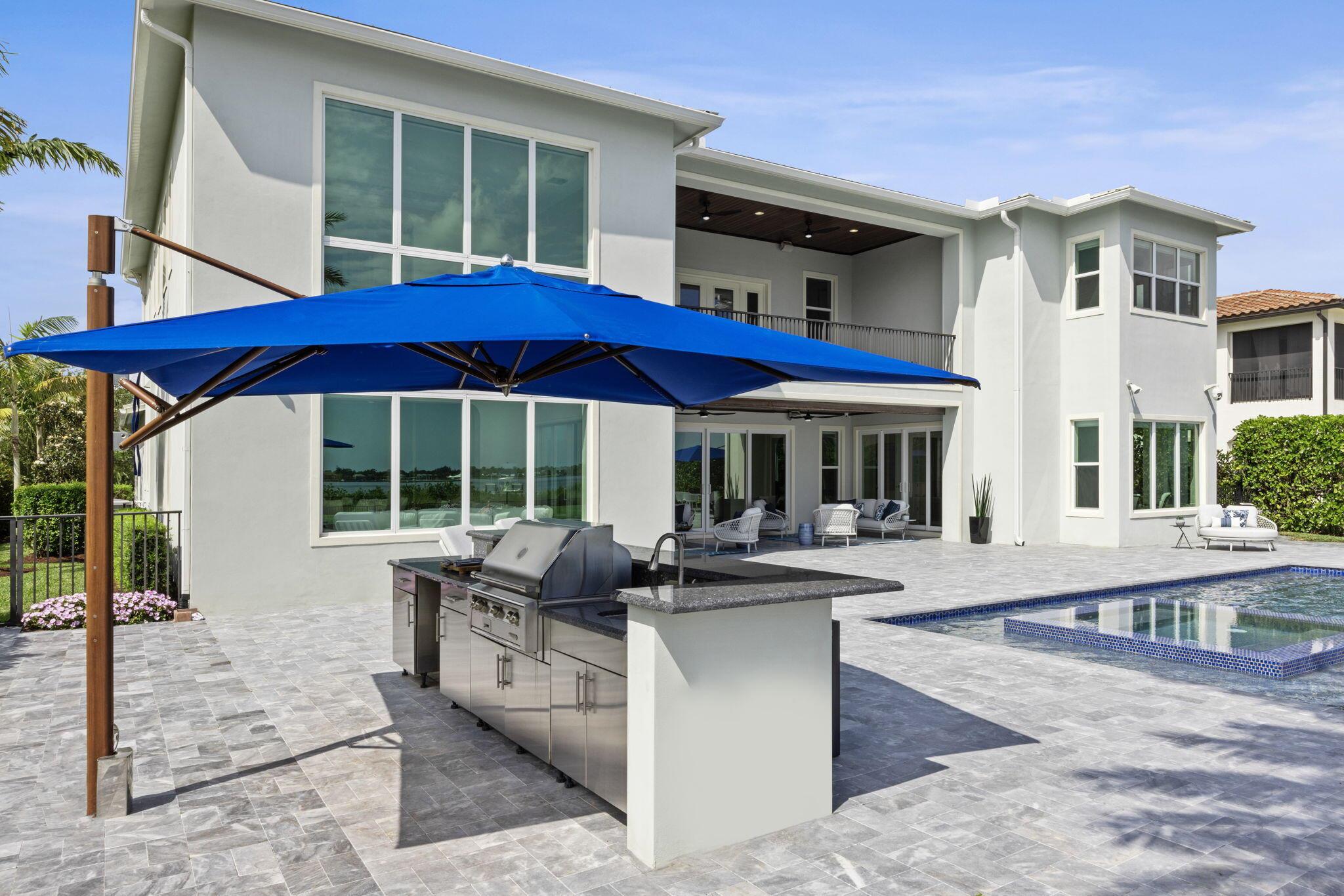 3050 NW Radcliffe Way