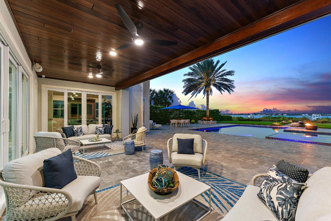 3050 NW Radcliffe Way