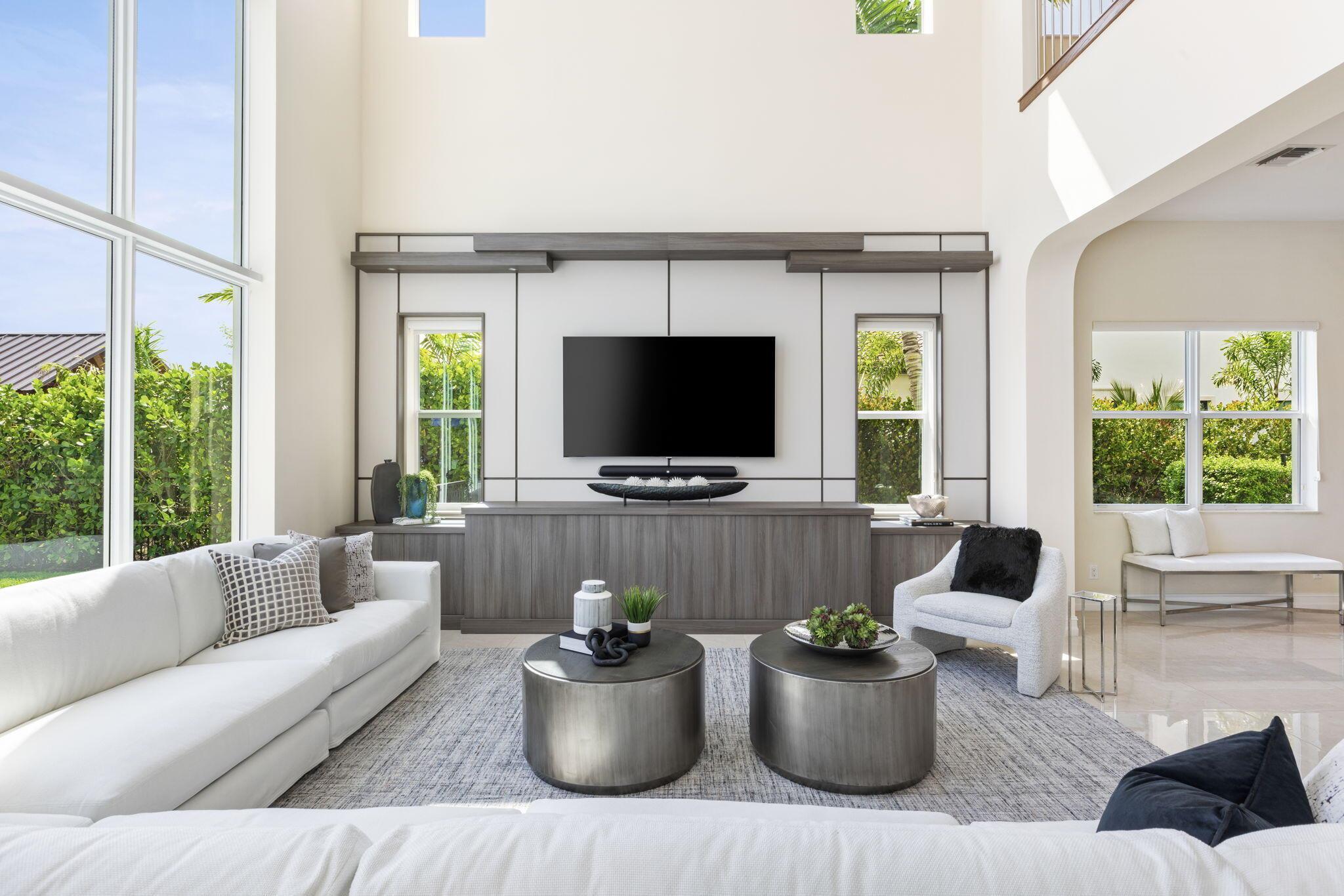 3050 NW Radcliffe Way