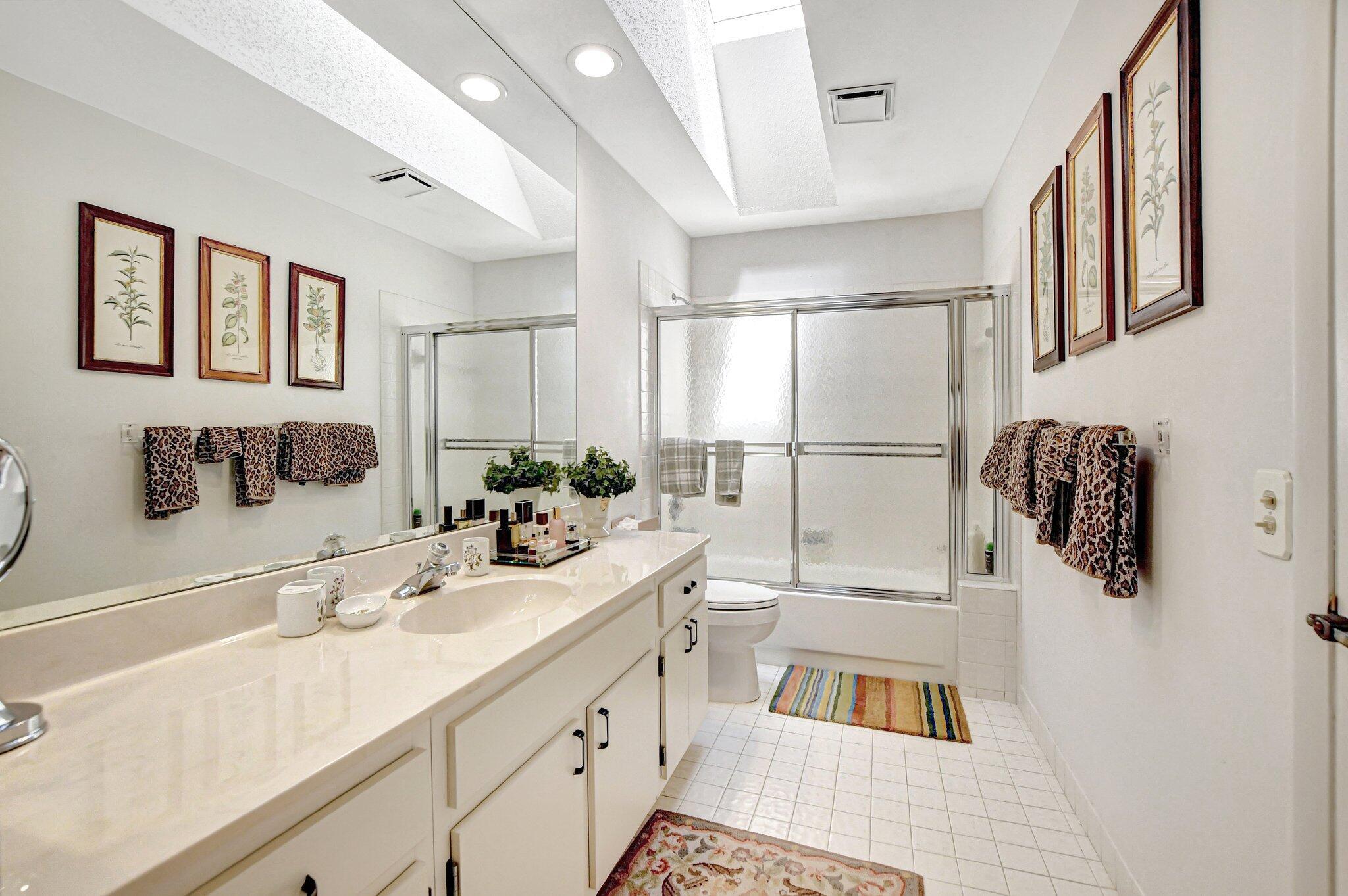 20160 Northcote Drive