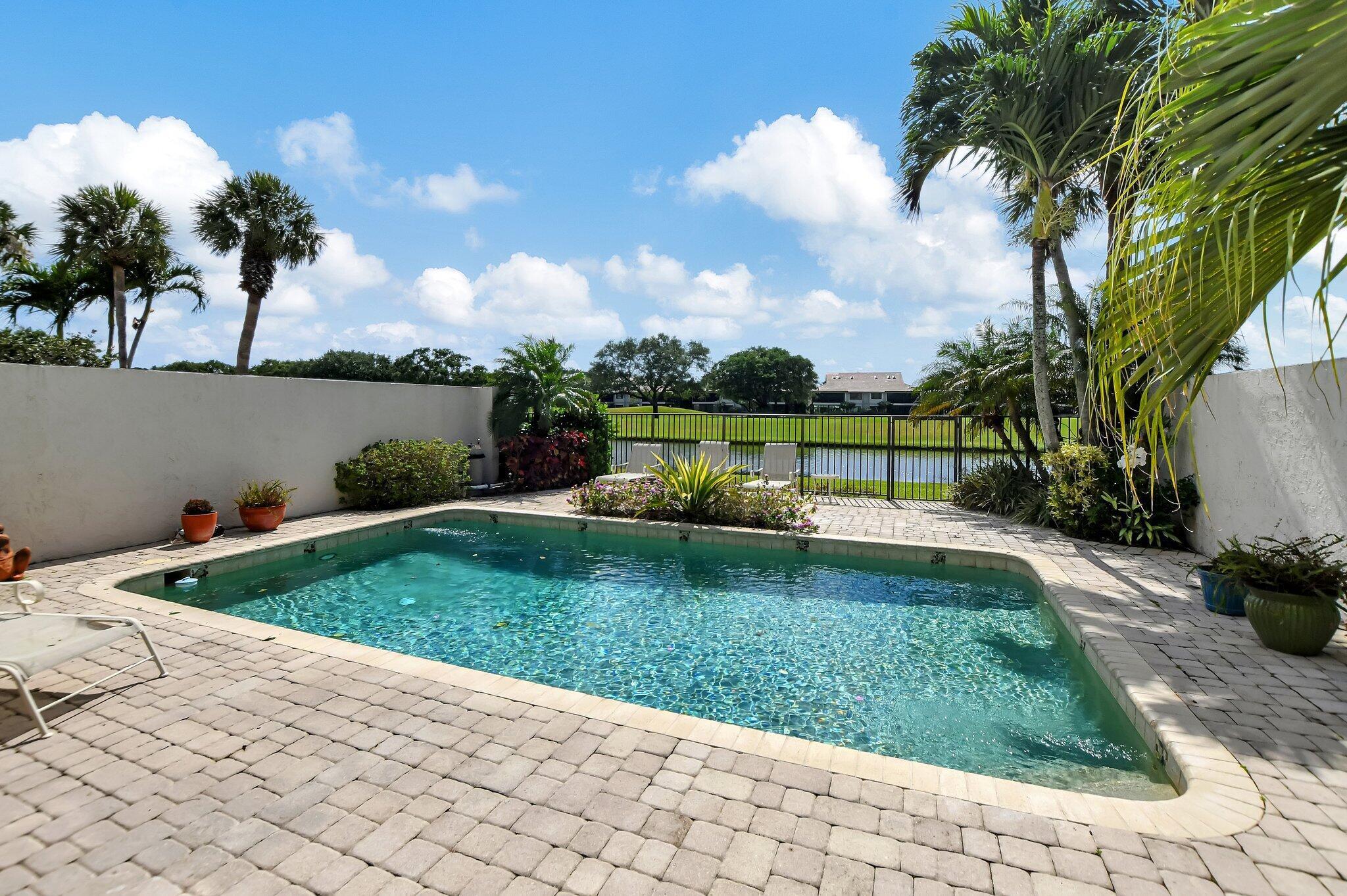 20160 Northcote Drive