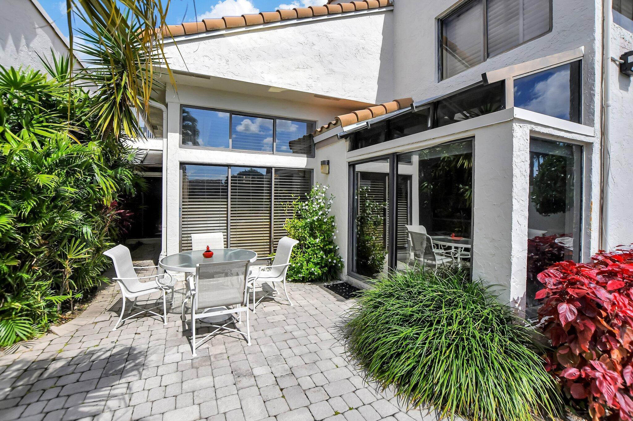 20160 Northcote Drive